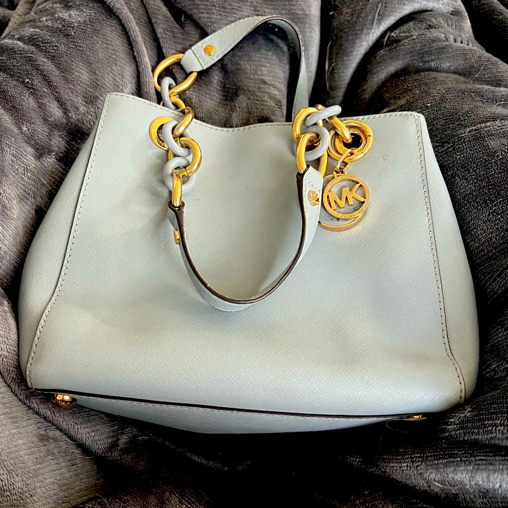 Micheal Kors purse